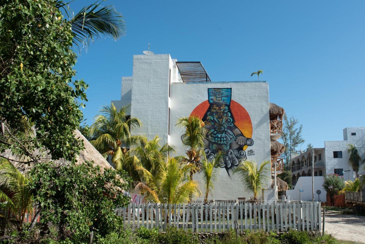 Hotel Mayari Holbox Luaran gambar Mural in Tulum
