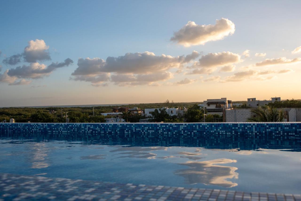 Hotel Mayari Holbox Luaran gambar Sunset over Tulum
