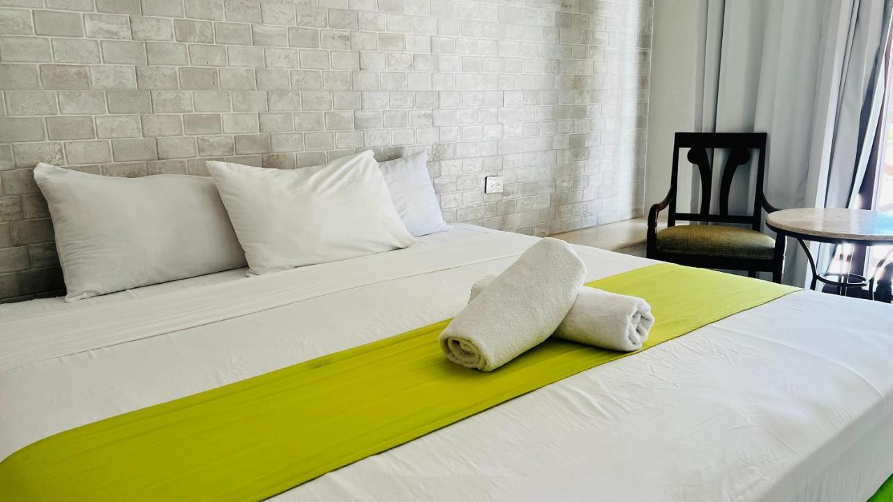 Hotel Mayari Holbox Luaran gambar A bed runner